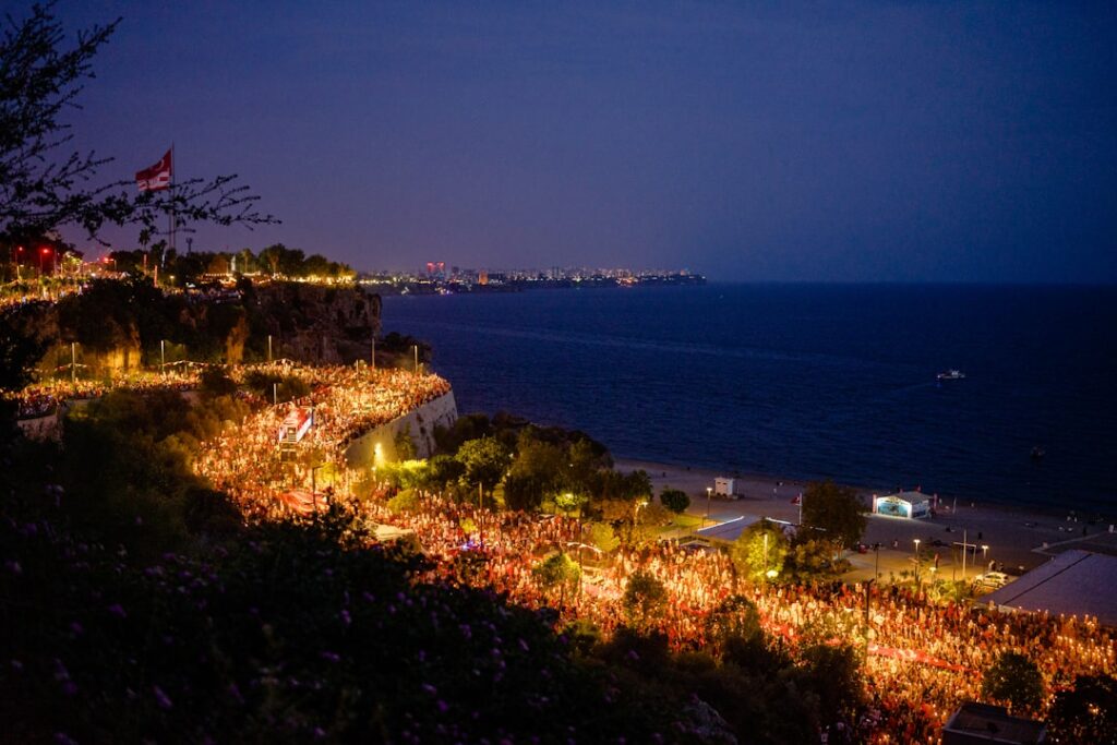 Werken als je 15 jaar bent: wat mag, wat kan en wat levert het op?