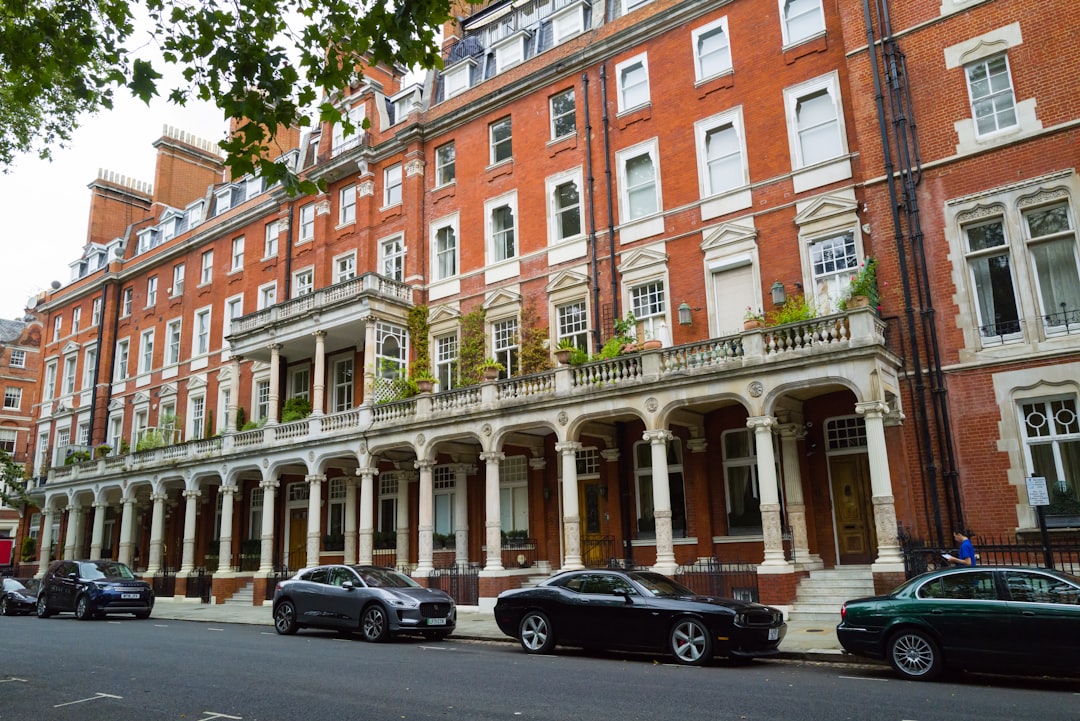 Suzan Stortelder en haar vermogen: het succes achter de zangeres